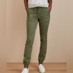 AE Next Level High-Waisted Jegging Jogger